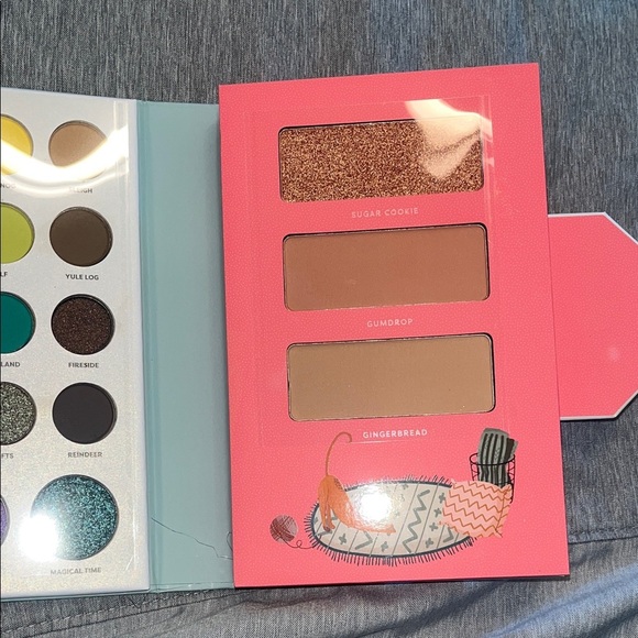 Profusion Cosmetics Merry Moments 44-Piece Makeup Kit - Picture 7 of 8